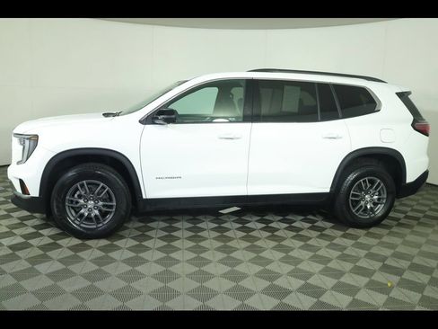 Used 2025 GMC Acadia Elevation FWD image 4