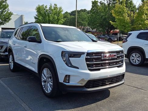 Used 2026 GMC Acadia Elevation w/ Elevation Premium Package FWD image 2