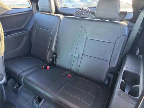 Certified 2023 Chevrolet Traverse LT w/ LPO, Floor Liner Package image 7