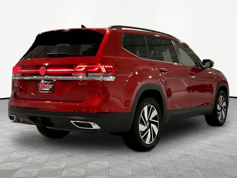 Used 2025 Volkswagen Atlas SE AWD/4WD image 6