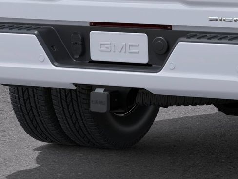 New 2026 GMC Sierra 3500 Denali w/ Denali Reserve Package AWD/4WD image 15