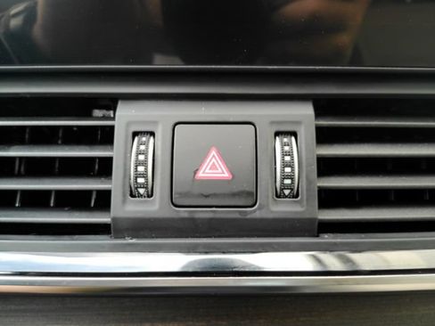 Used 2023 Audi Q5 2.0T Premium w/ Convenience Package AWD/4WD image 44