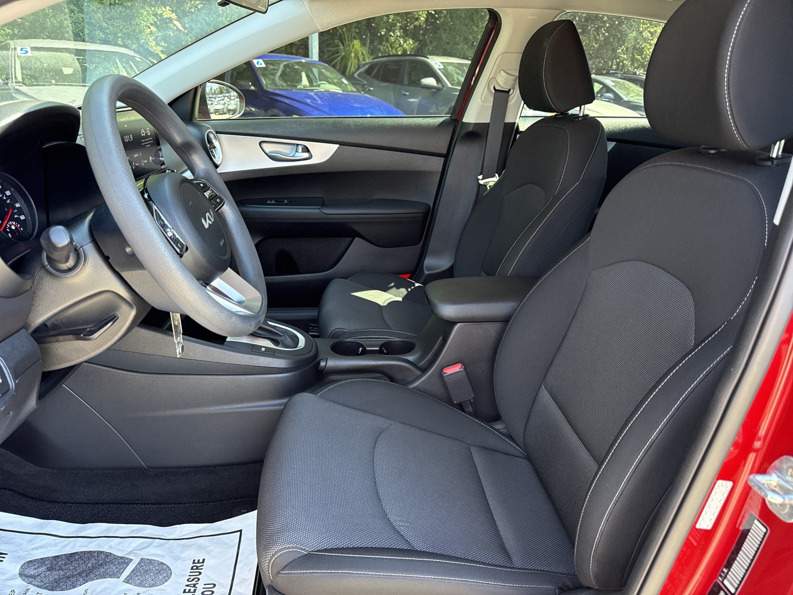 Used 2023 Kia Forte LXS FWD image 11