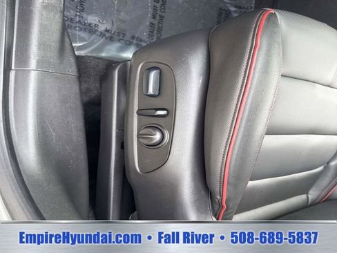 Used 2024 Chevrolet TrailBlazer RS FWD image 19