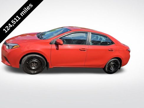 Used 2016 Toyota Corolla L FWD image 2
