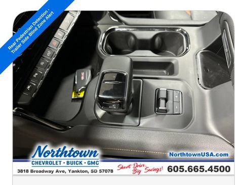 Used 2024 GMC Sierra 1500 AT4 w/ Technology Package AWD/4WD image 24