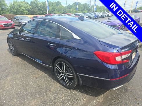 Used 2018 Honda Accord Touring image 5