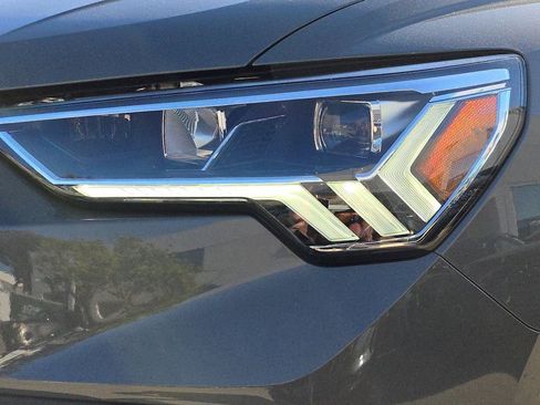 Certified 2025 Audi Q3 2.0T Premium w/ Convenience Package image 32