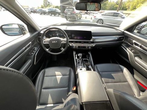 Used 2025 Kia Telluride LX image 7