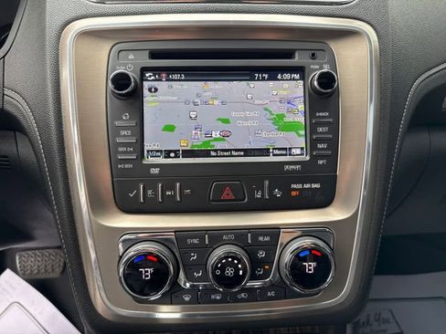 Used 2015 GMC Acadia Denali AWD/4WD image 32