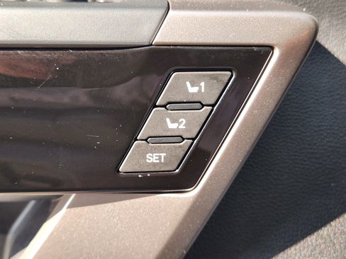 Used 2022 Toyota Tundra Limited image 27