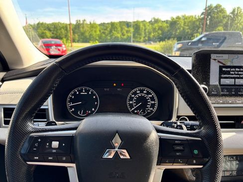 Used 2022 Mitsubishi Outlander SEL FWD image 21