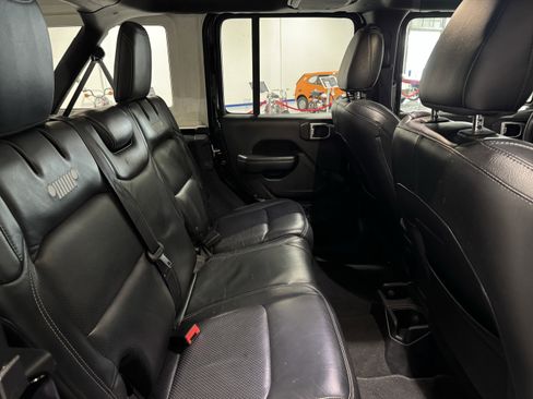 Used 2021 Jeep Wrangler Unlimited Sport image 33