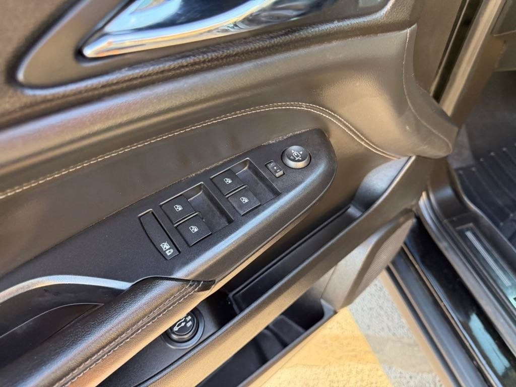 Used 2013 Cadillac SRX Premium FWD image 28