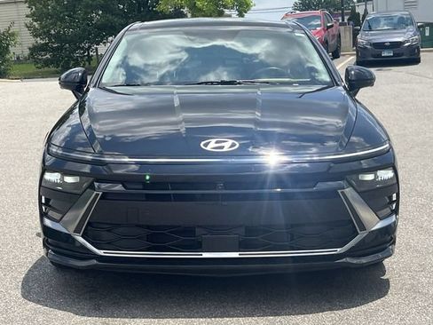 Certified 2025 Hyundai Sonata Limited FWD image 16