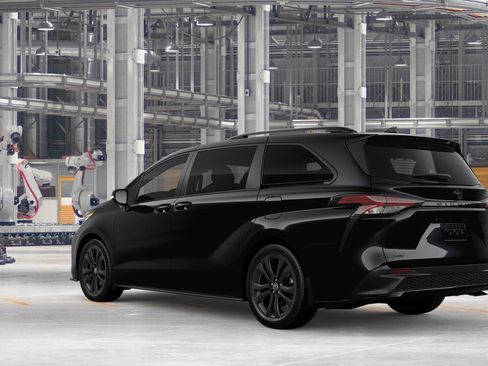 New 2026 Toyota Sienna XSE FWD image 6