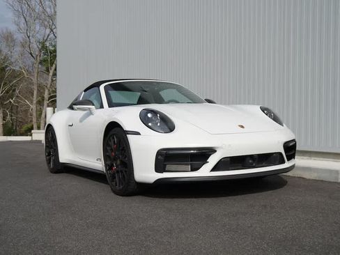 Used 2024 Porsche 911 Targa 4 GTS AWD/4WD image 11