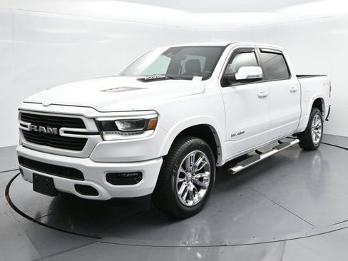 Used 2022 RAM 1500 Laramie AWD/4WD image 3