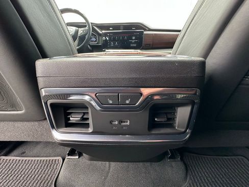 Used 2025 GMC Sierra 1500 Denali Ultimate AWD/4WD image 8