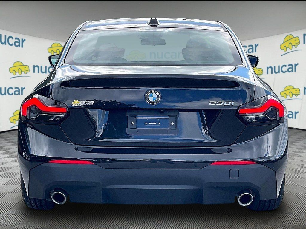 Used 2025 BMW 230i Coupe w/ M Sport Package RWD image 5