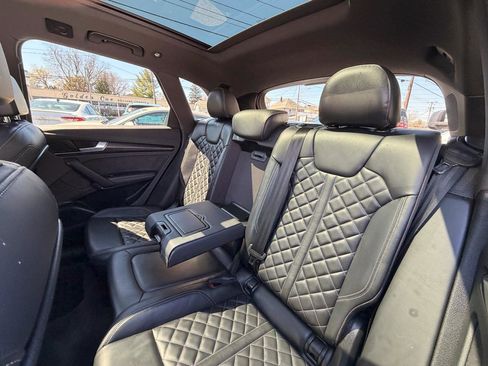 Used 2021 Audi SQ5 Premium Plus w/ Premium Plus Package image 15