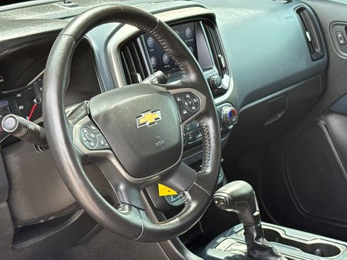 Used 2021 Chevrolet Colorado Z71 w/ Safety Package image 18