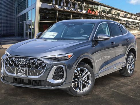 Used 2025 Audi Q5 Premium Plus w/ Premium Plus AWD/4WD image 1
