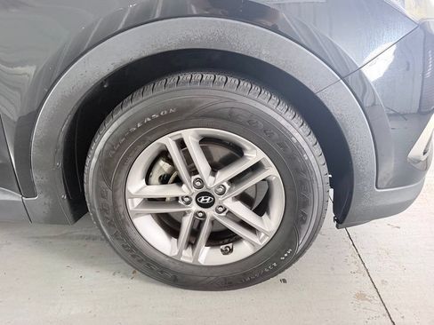 Used 2017 Hyundai Santa Fe Sport FWD image 4