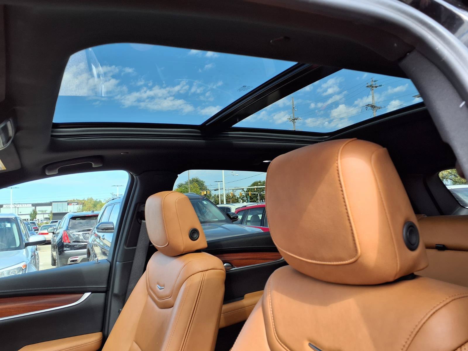 Used 2024 Cadillac XT5 Premium Luxury AWD/4WD image 17