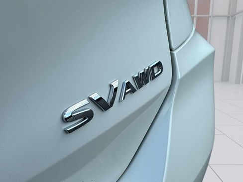 Used 2019 Nissan Rogue SV AWD/4WD image 12