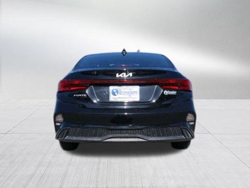 Used 2024 Kia Forte LXS image 4