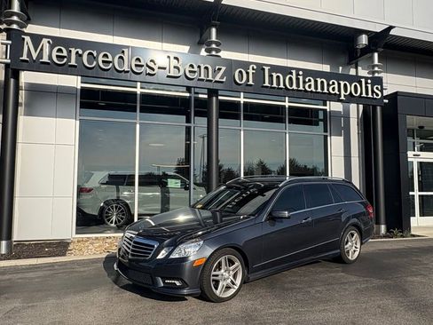 Used 2011 Mercedes-Benz E 350 4MATIC Wagon image 1