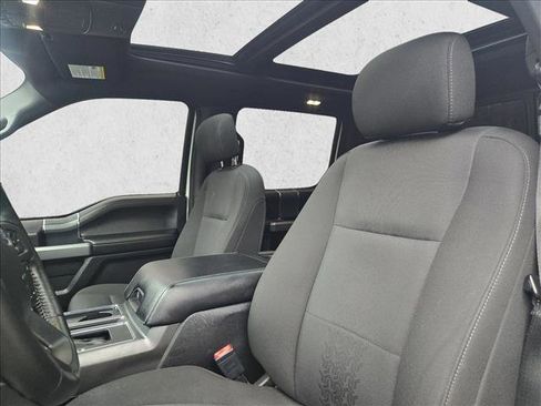 Used 2019 Ford F150 XLT w/ Equipment Group 302A Luxury image 10