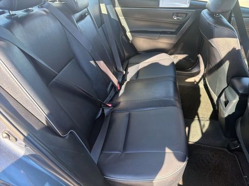 Used 2018 Toyota Corolla L image 21