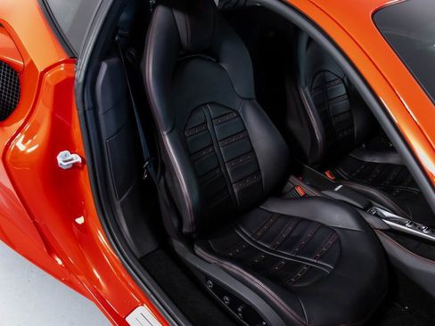 Certified 2022 Ferrari F8 Tributo RWD image 51