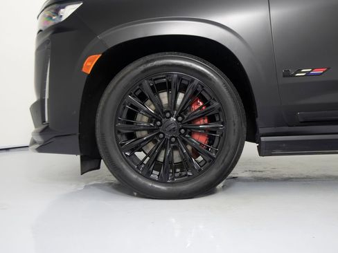 Used 2023 Cadillac Escalade V AWD/4WD image 9