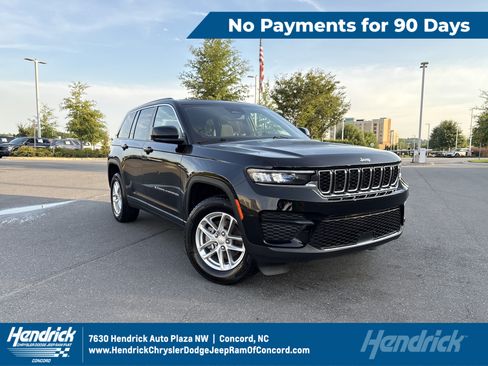 Used 2024 Jeep Grand Cherokee Laredo X w/ Luxury Tech Group I AWD/4WD image 1