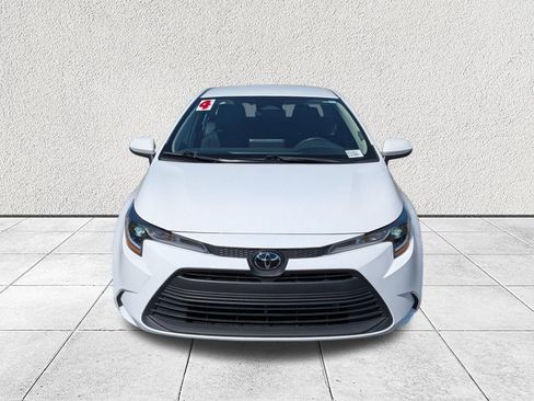 Used 2024 Toyota Corolla LE FWD image 8