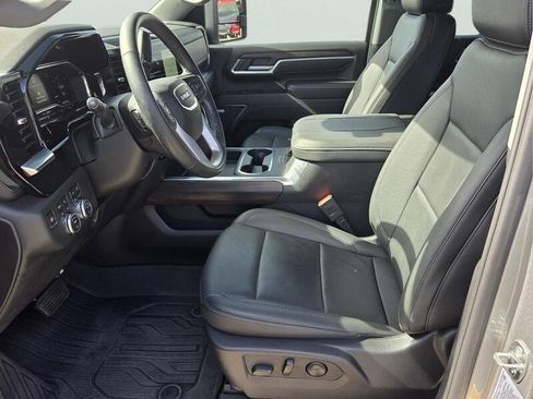Used 2024 GMC Sierra 2500 SLT w/ SLT Premium Package AWD/4WD image 11