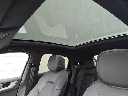 New 2026 Porsche Cayenne Coupe image 13