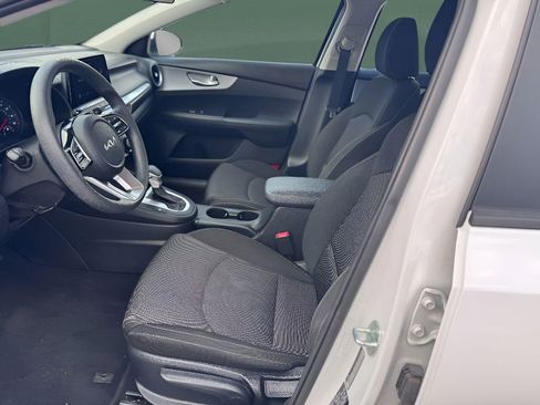 Used 2023 Kia Forte LXS image 10