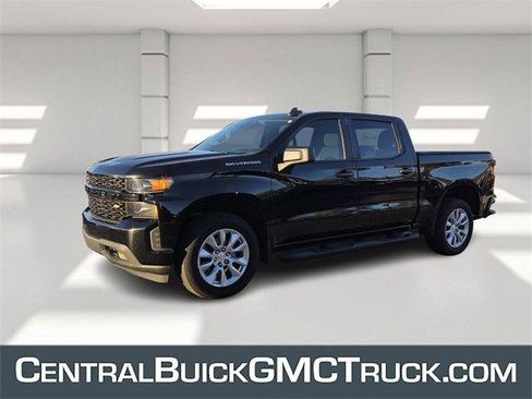 Used 2022 Chevrolet Silverado 1500 Custom w/ Safety Confidence Package image 1