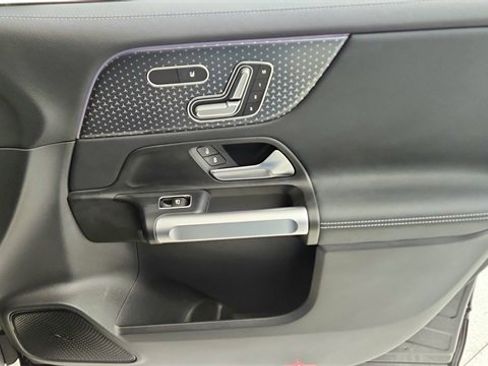Used 2024 Mercedes-Benz EQB 250+ w/ Driver Assistance Package image 23