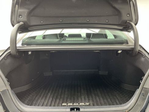 Used 2021 Toyota Camry SE w/ Convenience Package FWD image 24