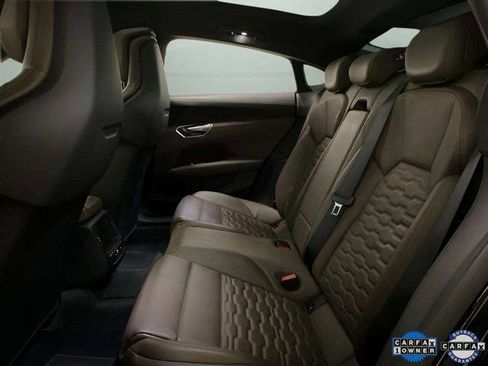 Used 2022 Audi e-tron GT Premium Plus image 65