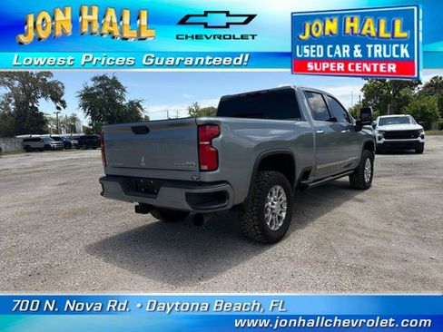 Used 2025 Chevrolet Silverado 2500 High Country w/ High Country Premium Package AWD/4WD image 13