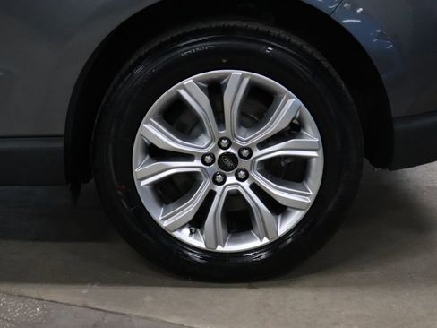 Used 2023 Ford Edge Titanium image 29