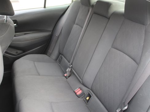Used 2020 Toyota Corolla LE FWD image 23