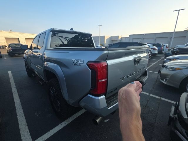 Certified 2026 Toyota Tacoma TRD Sport AWD/4WD image 9