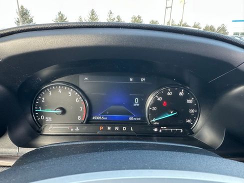 Used 2022 Ford Explorer Limited image 37